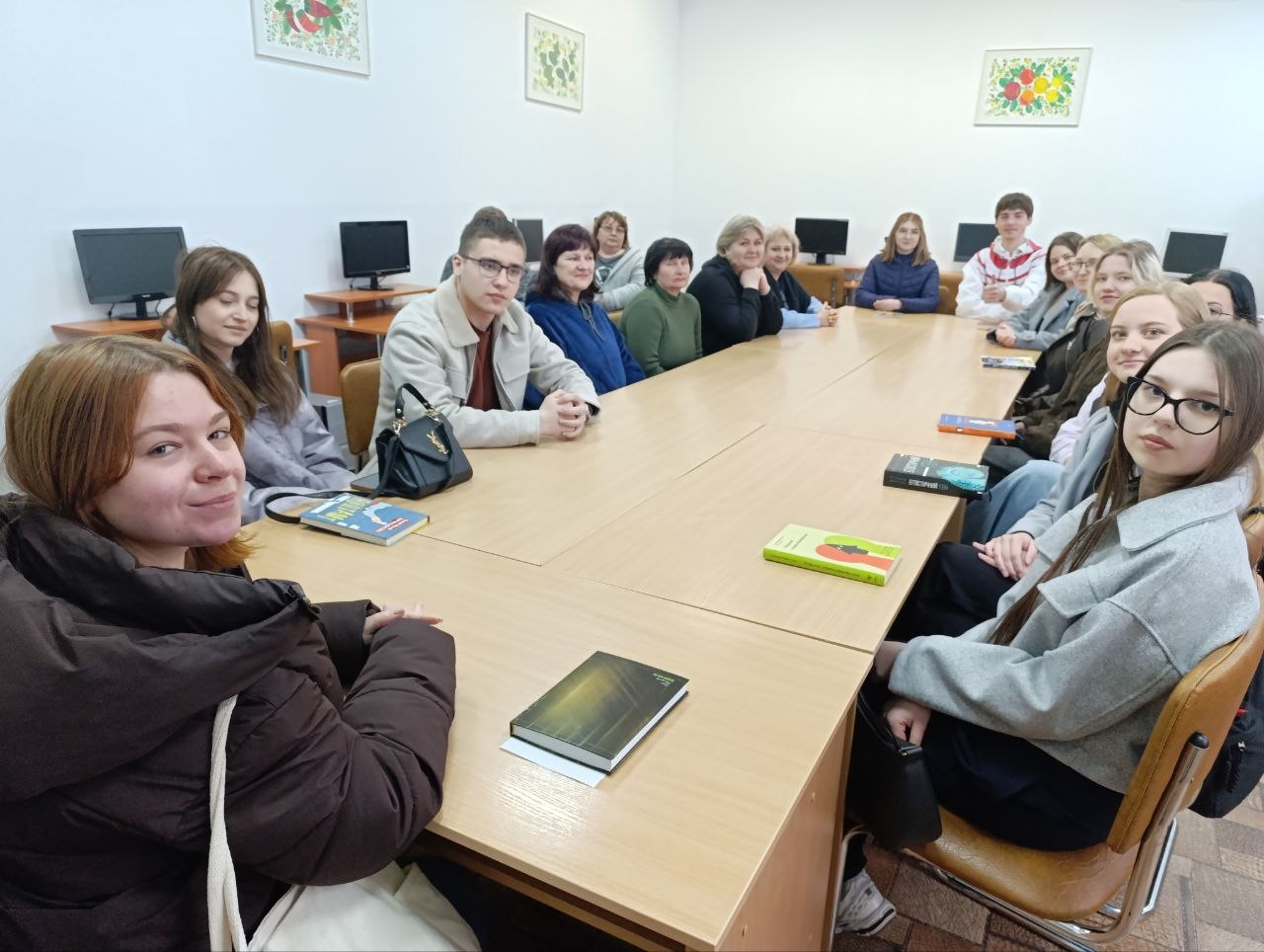 photo 5426871296999494945 y